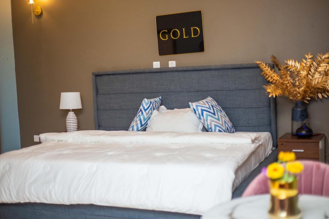 Piano & Gold Collections, Peduase Hotel Peduasi Eksteriør billede
