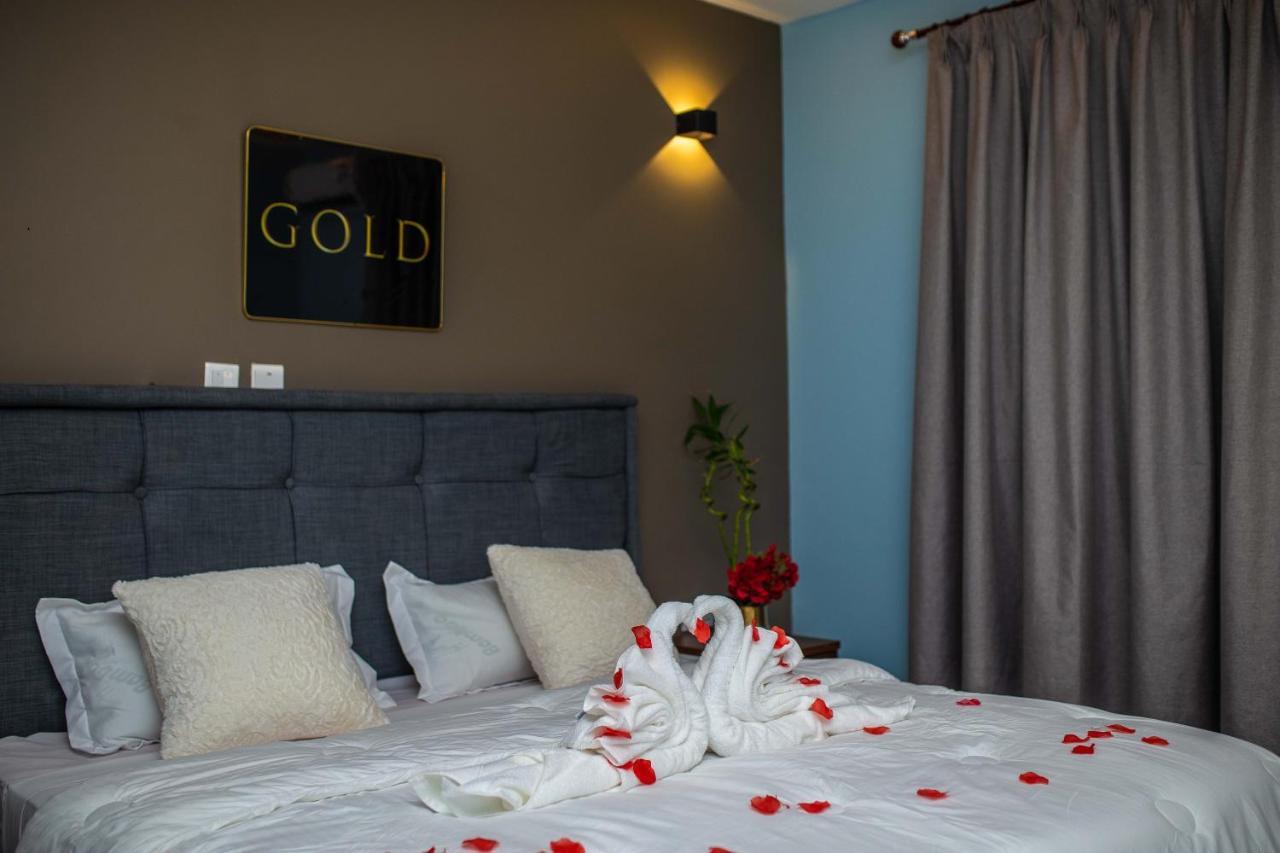 Piano & Gold Collections, Peduase Hotel Peduasi Eksteriør billede